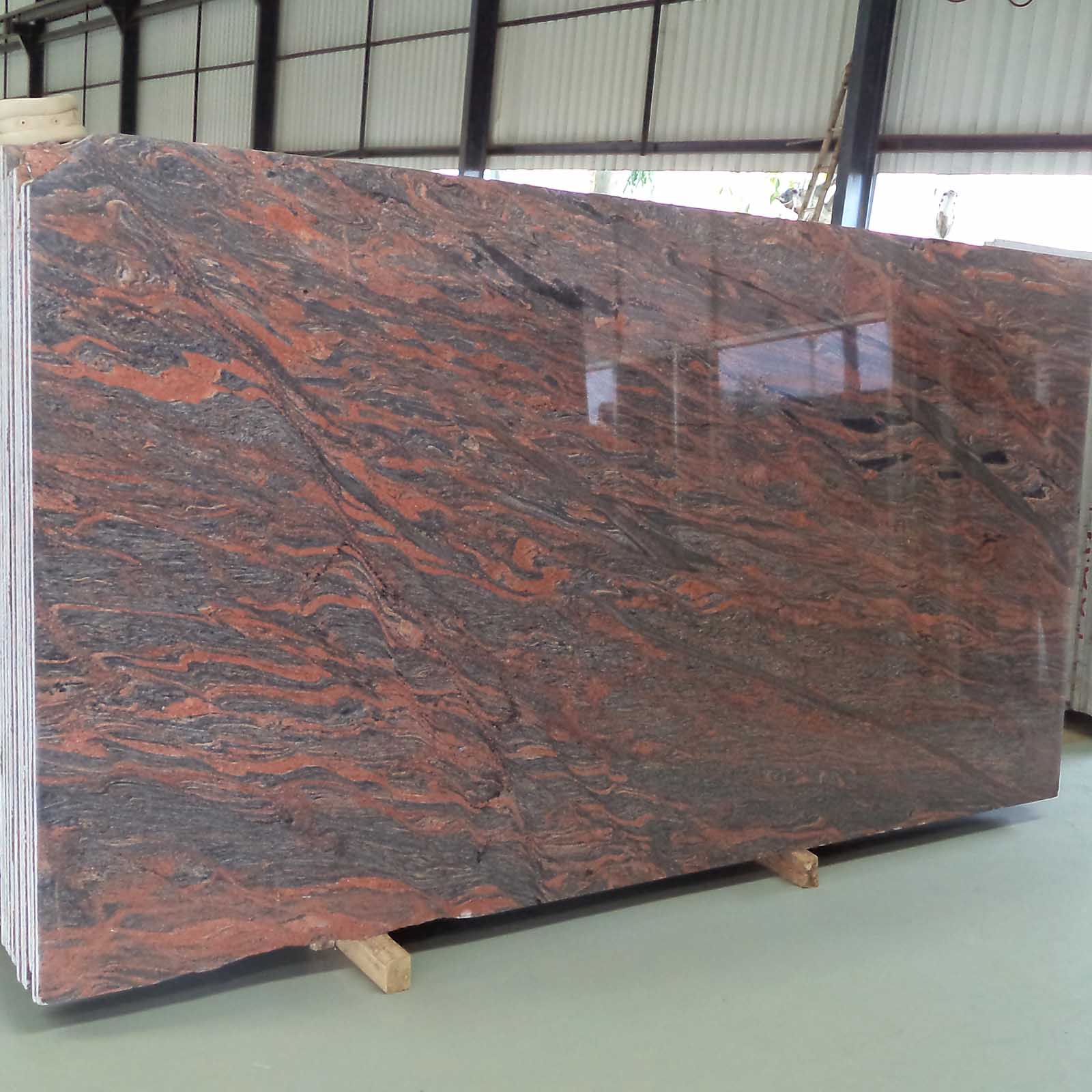 Smoka red gangsaw slab