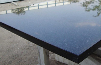 Black-Granite-table
