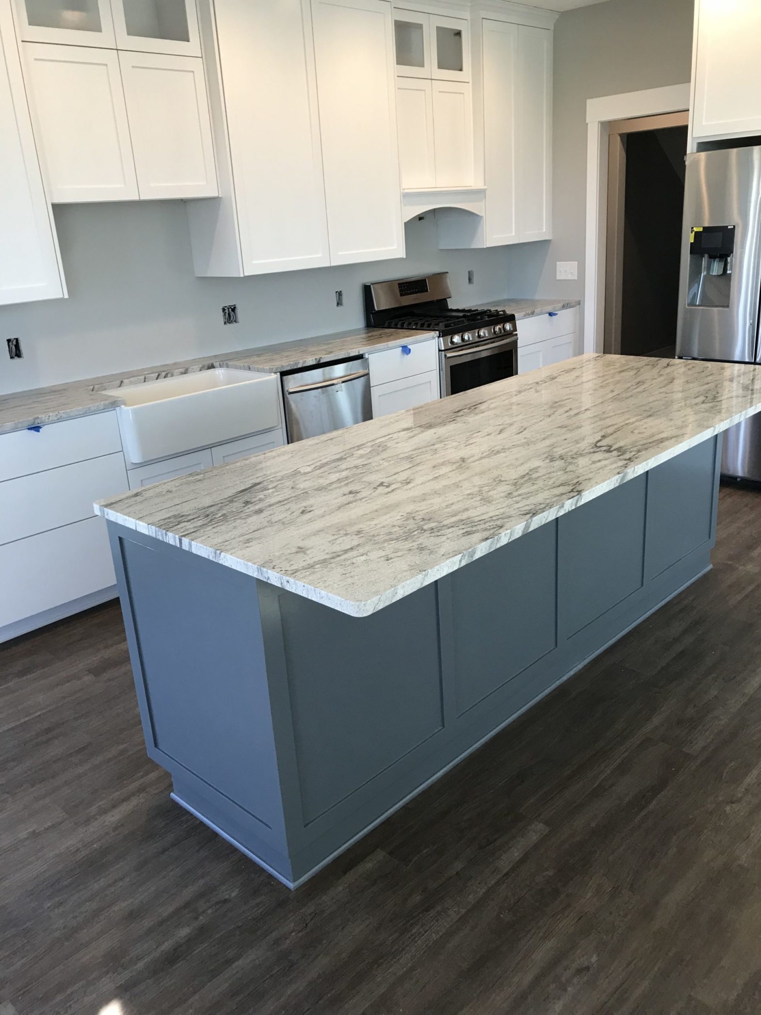 Thunder white granite scaled