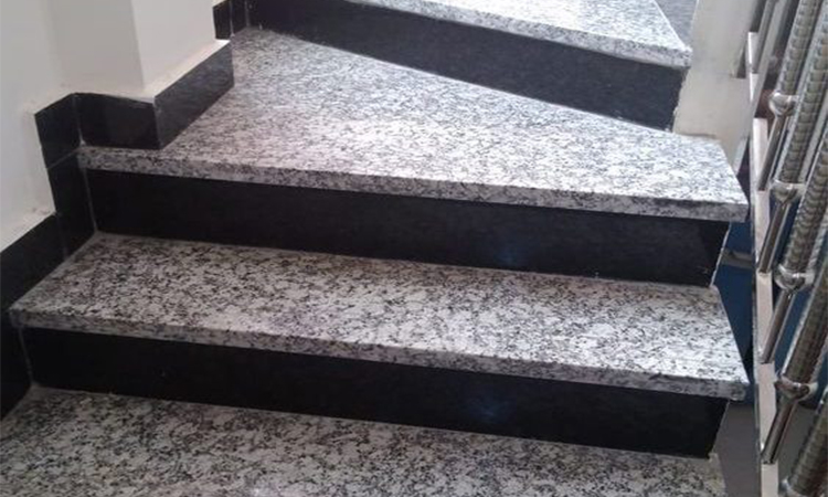 Polished-granite-stairs-750-450