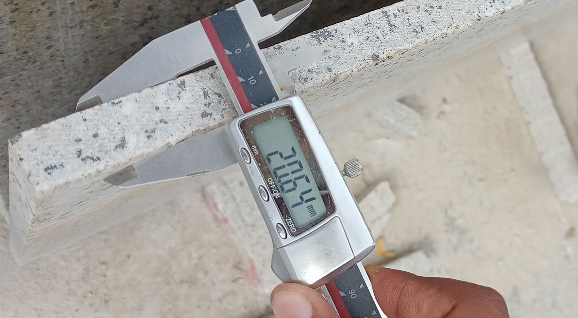 Thickness Inspection of Polished Maliwada Granite Tile