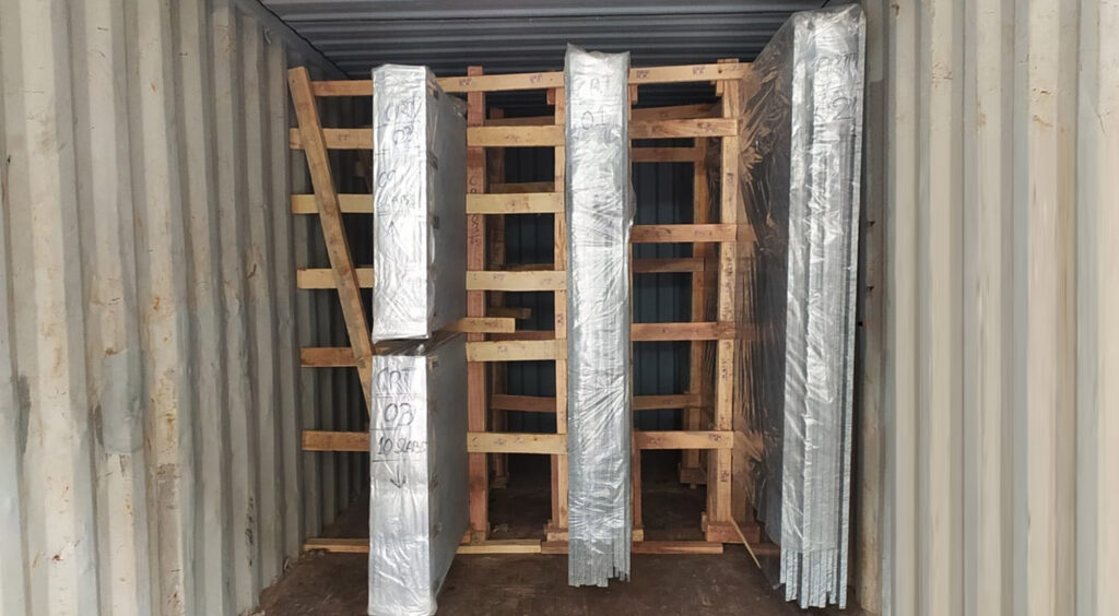 Gangsaw slab packing