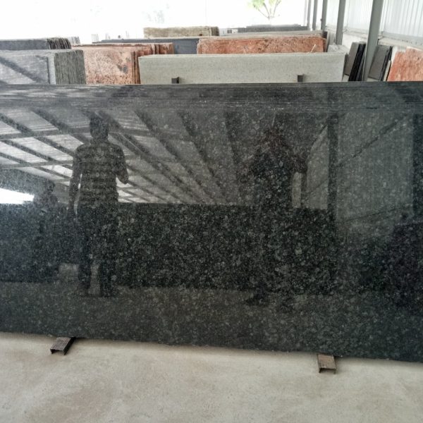 Green pearl granite slab Green pearl granite slab